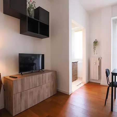 Primopiano - Roncaglia Apartmán *